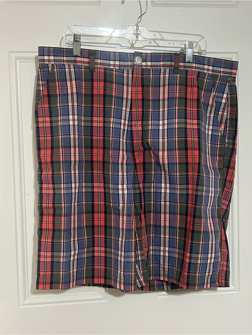 Men's Plaid Flat Front Shorts in Red & Blue